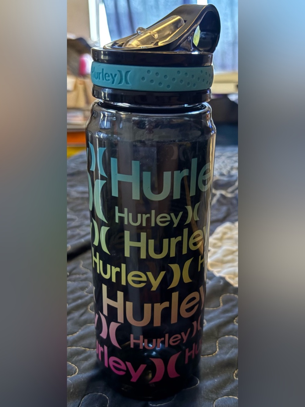 Hurley Black Water Bottle with bright color  Logo Pattern